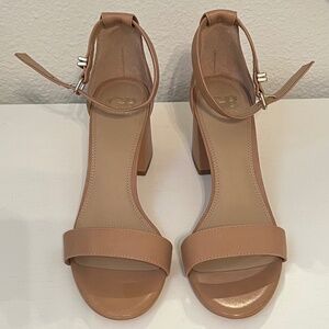 Gianni Bini Nude Block Heels